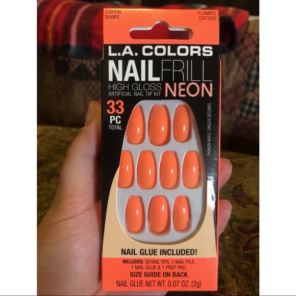 L.A. Colors Press On Nails - Picture 1 of 3